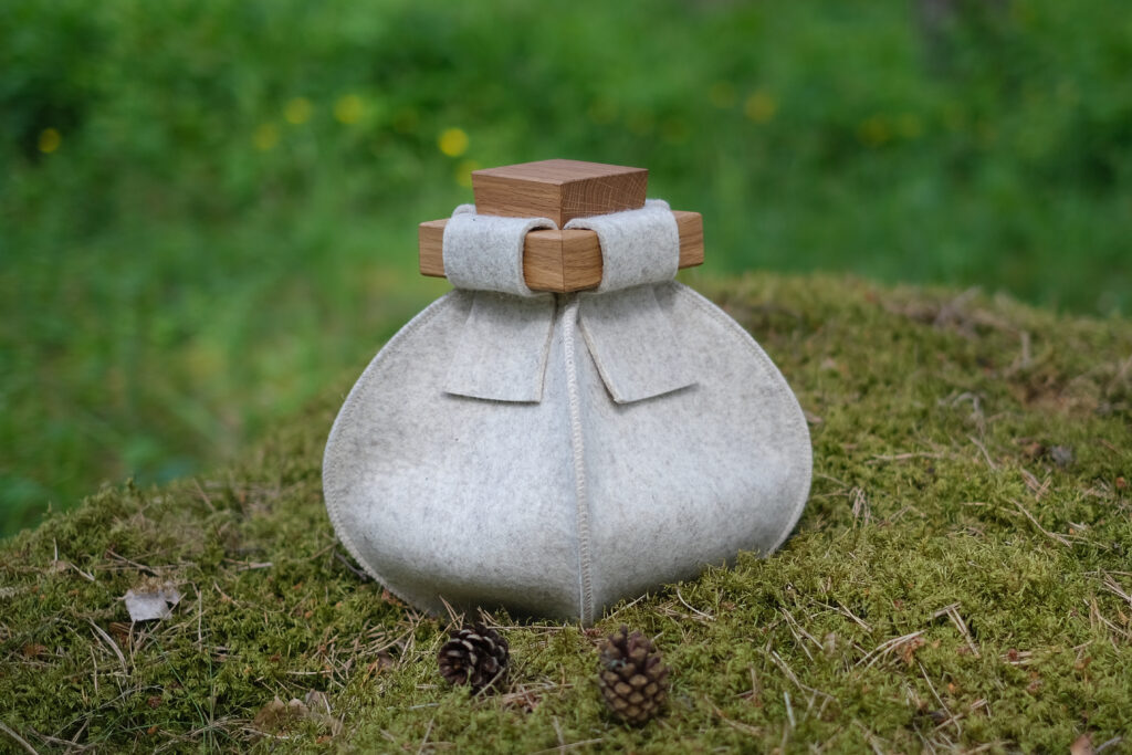 WURN urn tuhaurn