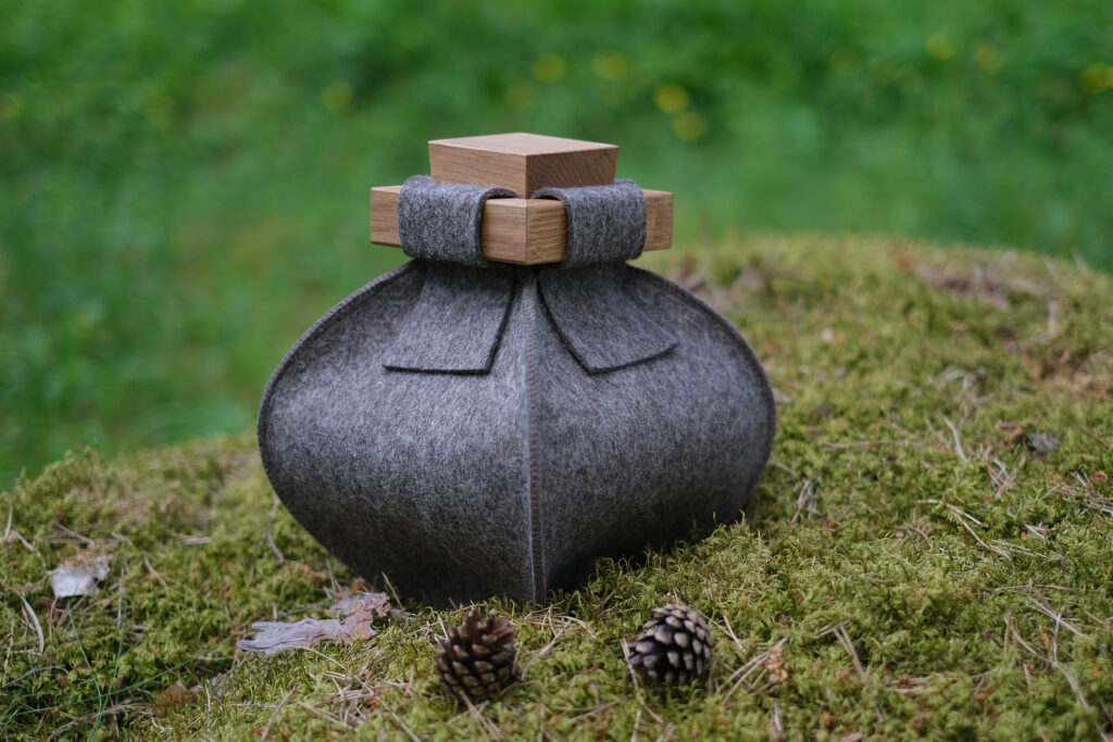 WURN urn tuhaurn