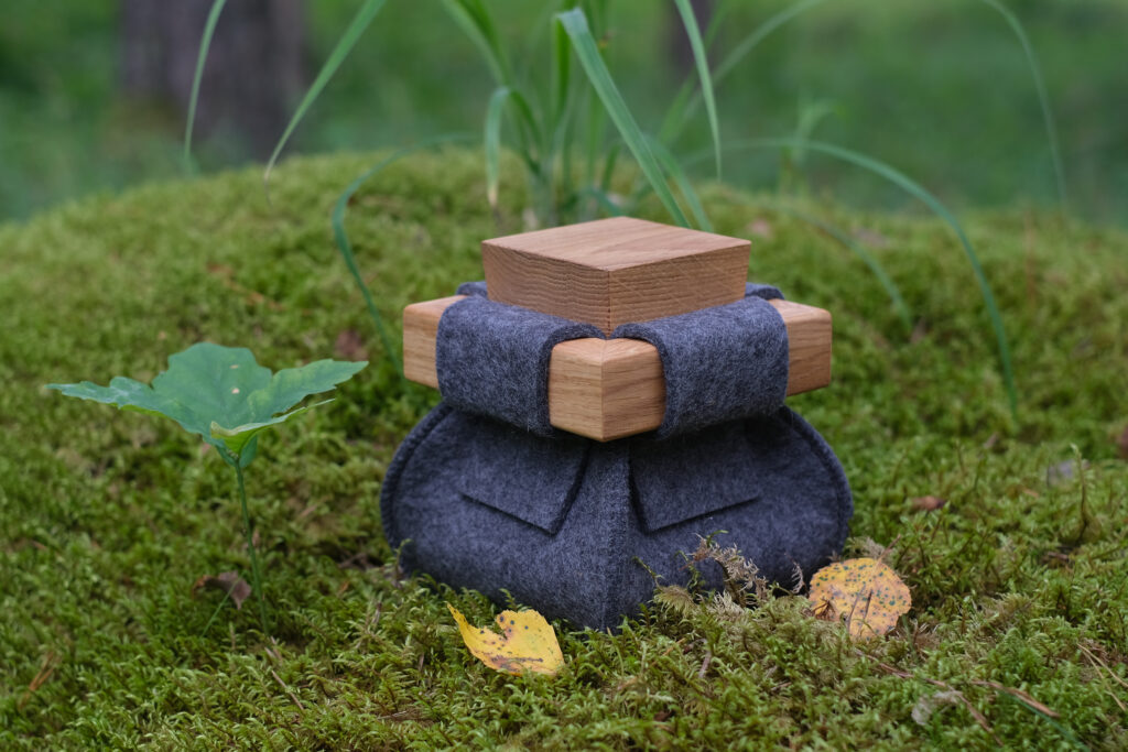 WURN urn tuhaurn