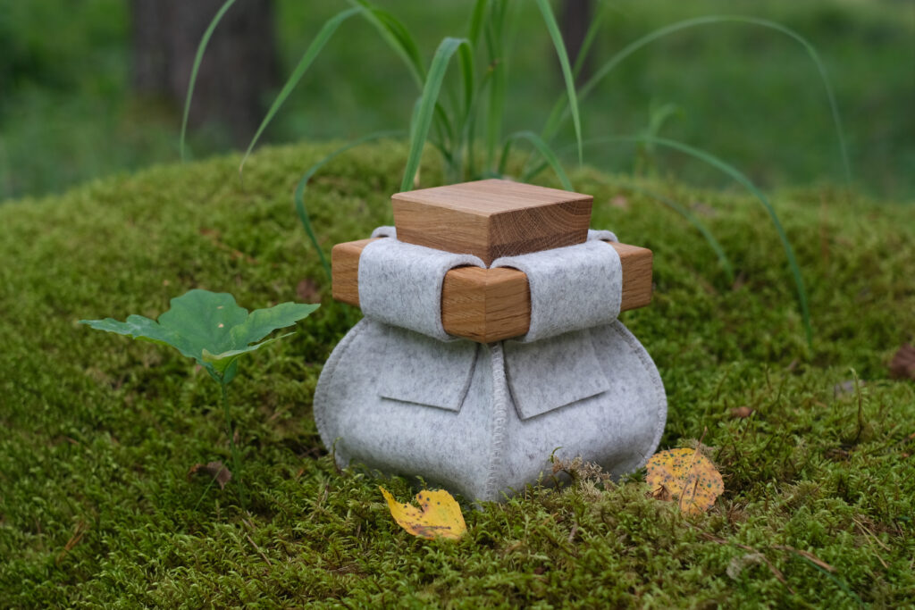 WURN urn tuhaurn