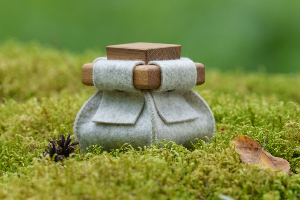 Pisike valge lambavillane Wurn käsitöö urn